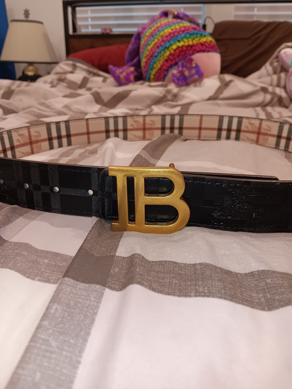 Burberry Beige Nova Check Belt with Gold 'B' Buckle Unisex Reversible 32-34in - Picture 4 of 4